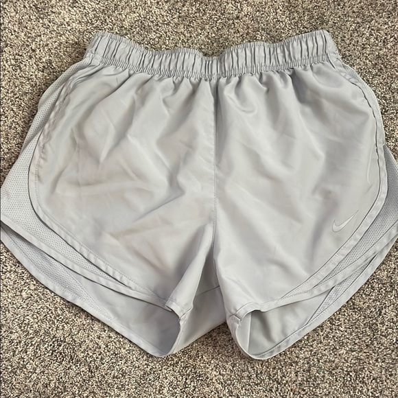 Nike tempo shorts size small - Picture 1 of 3